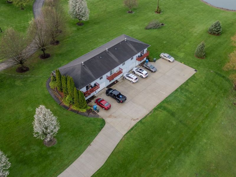 3194-3198 Dewalt Drive , Green, OH 44312 Photo 4