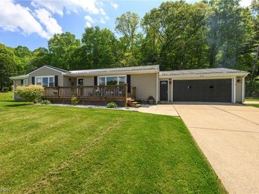 6105 Wolf Run Road SE, Dennison, OH 44621