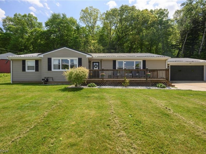 6105 Wolf Run Road SE, Dennison, OH 44621 Photo 2
