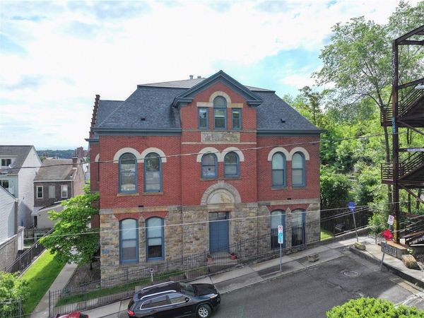 171 S 15th St, Unit 303, Pittsburgh, PA 15203