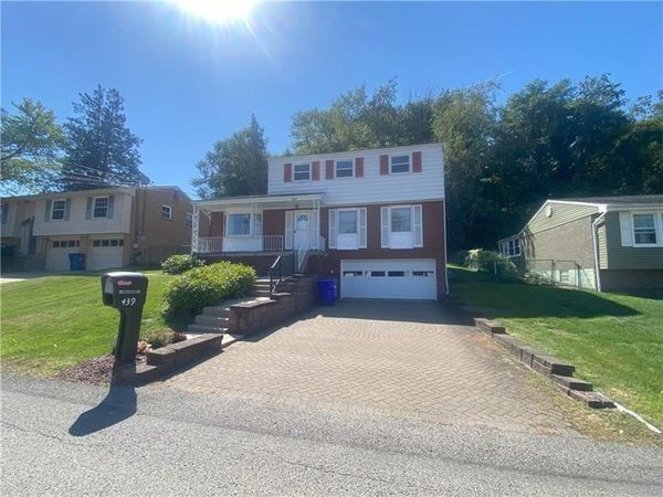 439 Crestview Dr , Pittsburgh, PA 15239