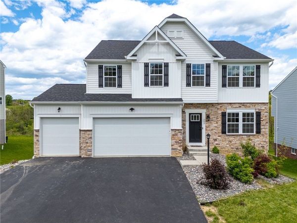 269 Lily Ridge Dr , Canonsburg, PA 15317