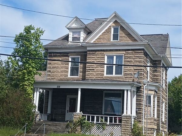 19 W Main Street, Greenville, PA 16125