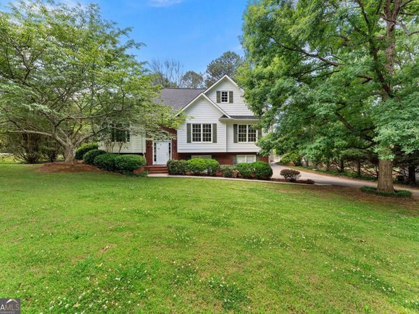 12 Lamplighter Cove NW, Cartersville, GA 30120