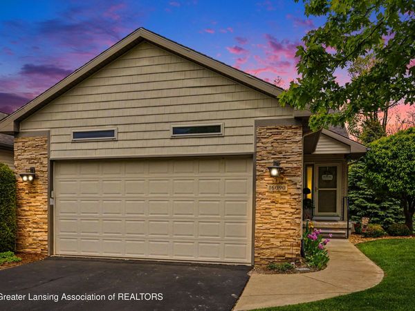 16090 Park Lake Road, East Lansing, MI 48823