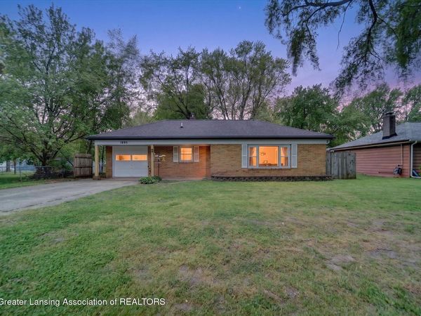 1893 Burton Avenue, Holt, MI 48842