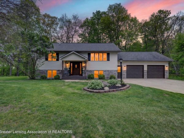 6951 Lyons Road, Portland, MI 48875