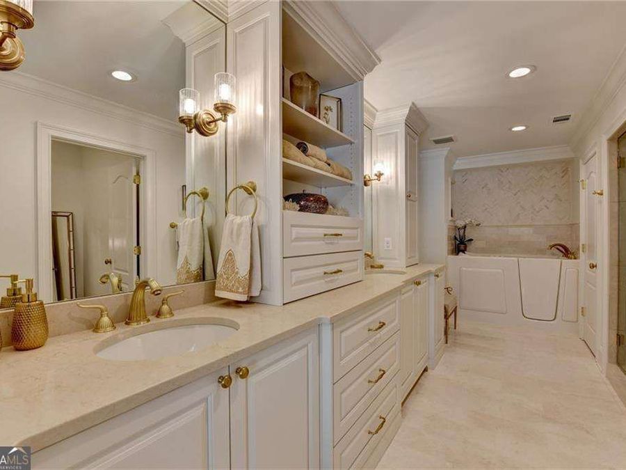 Property Image 77