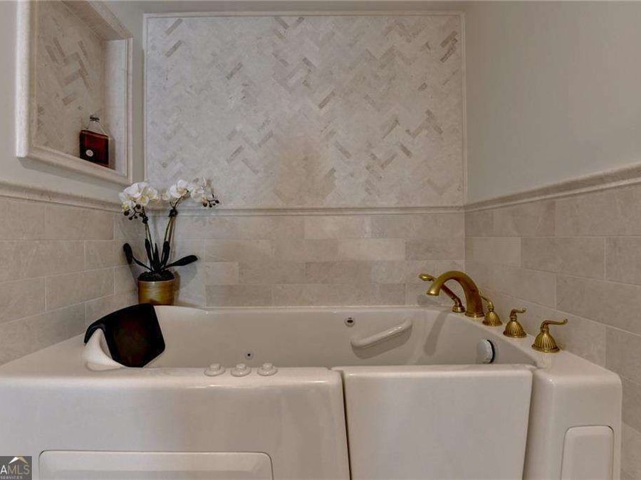 Property Image 79