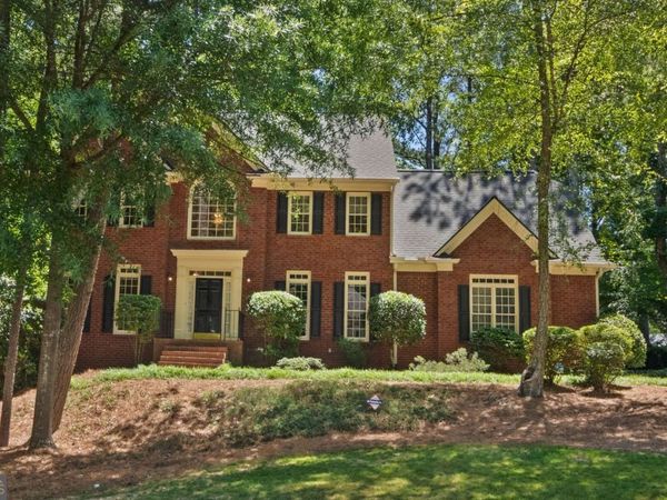 2010 Milfield Circle, Snellville, GA 30078