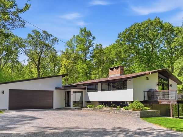 59 Prospect St, Sherborn, MA 01770