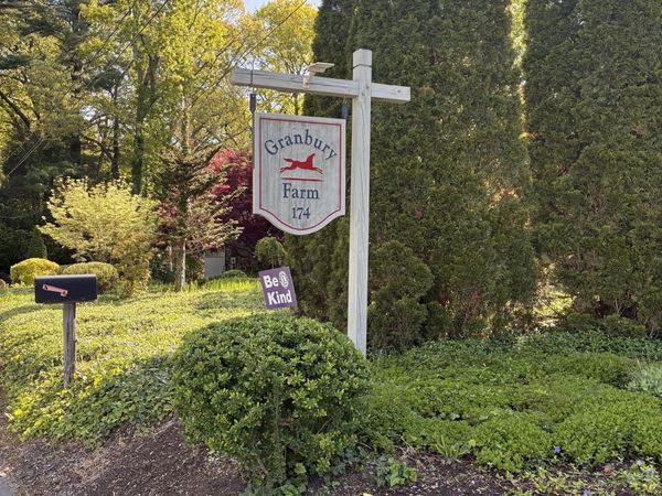 174 Canton, Granby, CT 06035