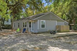 37 21st Avenue photo 4