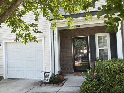 1065 Bennington Drive, Charleston, SC 29492
