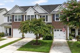 1065 Bennington Drive photo 4