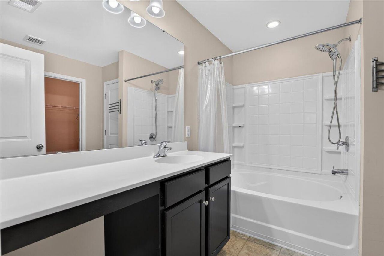 1065 Bennington Drive Photo 22
