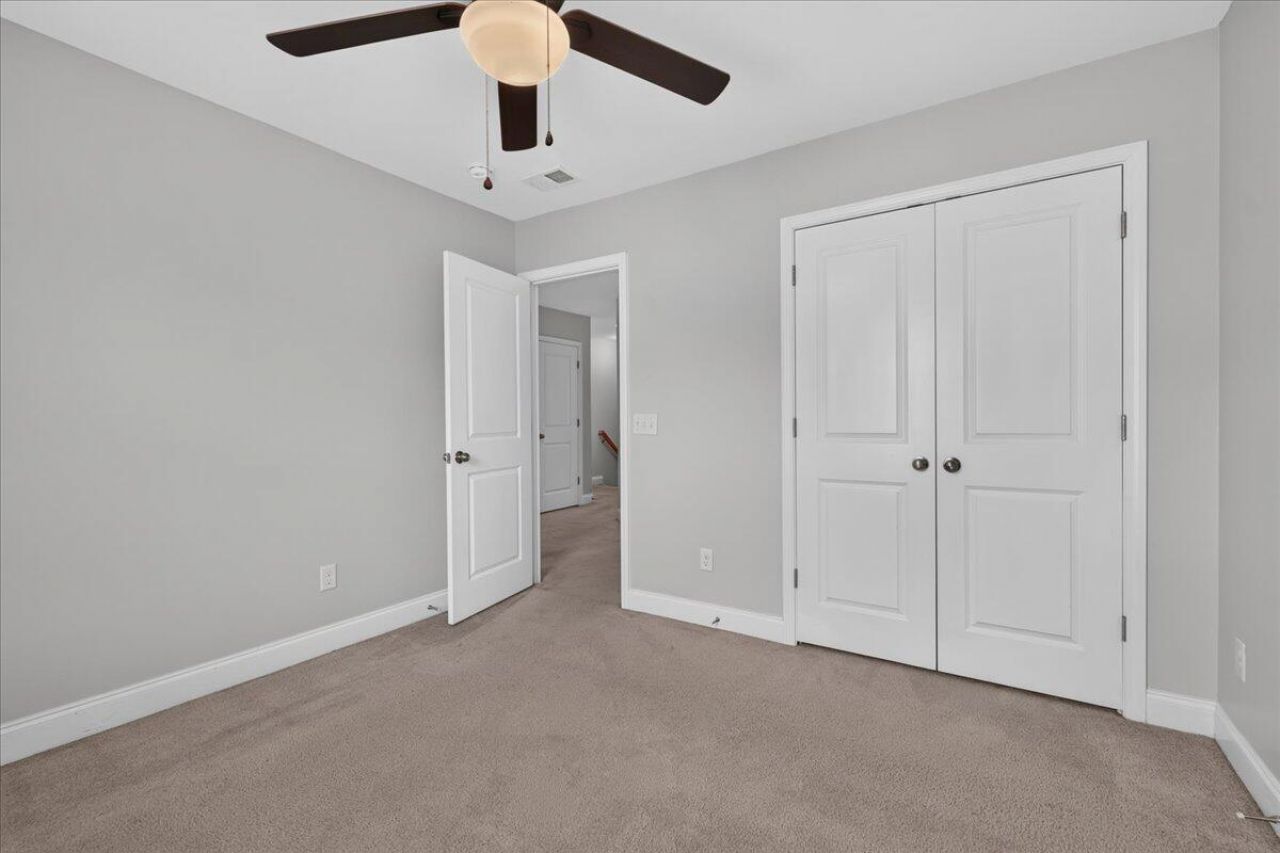1065 Bennington Drive Photo 28