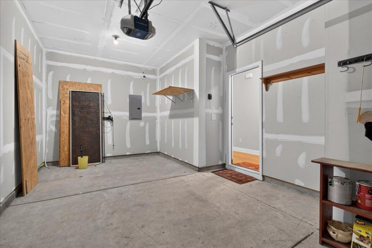 1065 Bennington Drive Photo 30