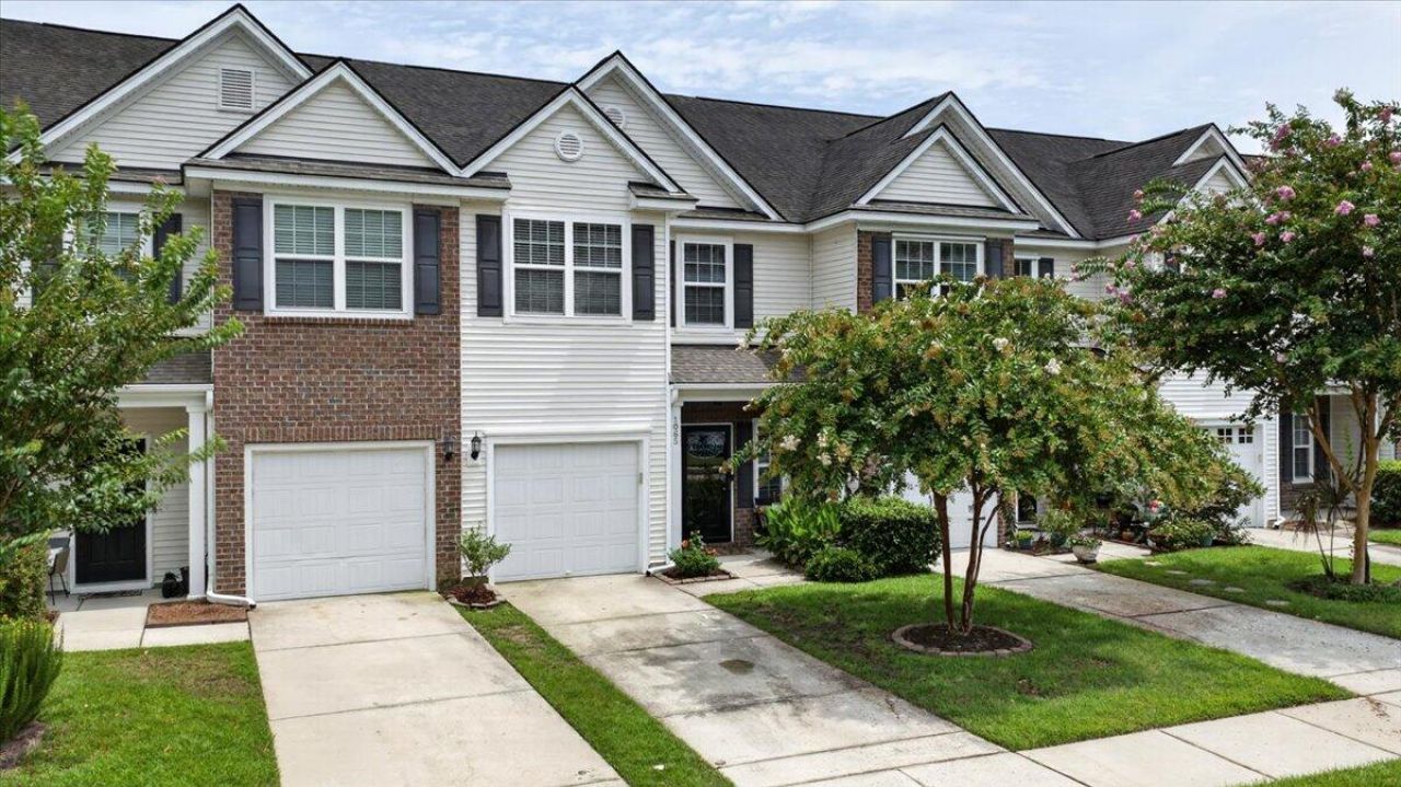 1065 Bennington Drive Photo 32