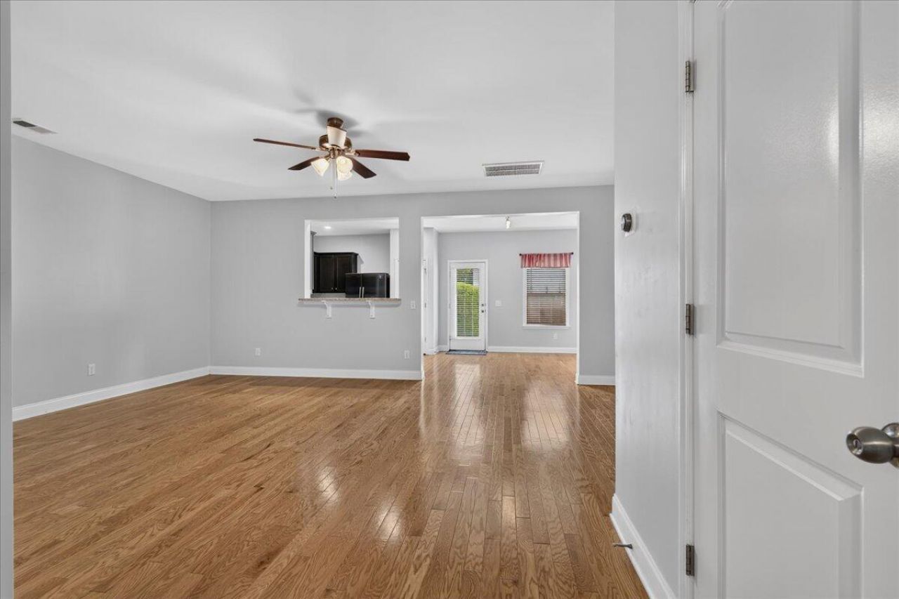 1065 Bennington Drive Photo 36