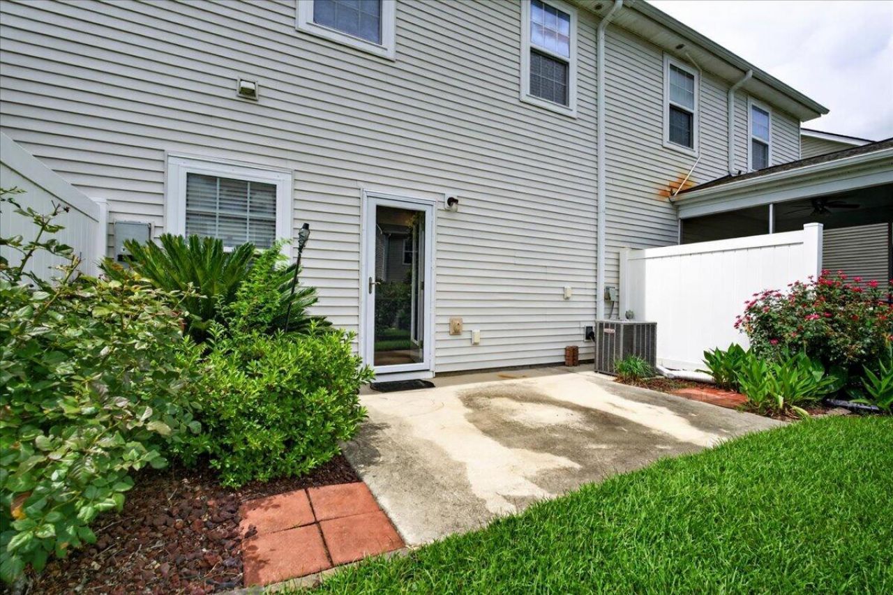 1065 Bennington Drive Photo 38