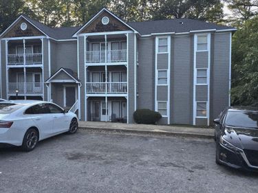 1331 Park Glen Drive, Unit 101, Raleigh, NC 27610