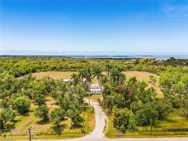 7535 Caloosa DR , BOKEELIA, FL 33922