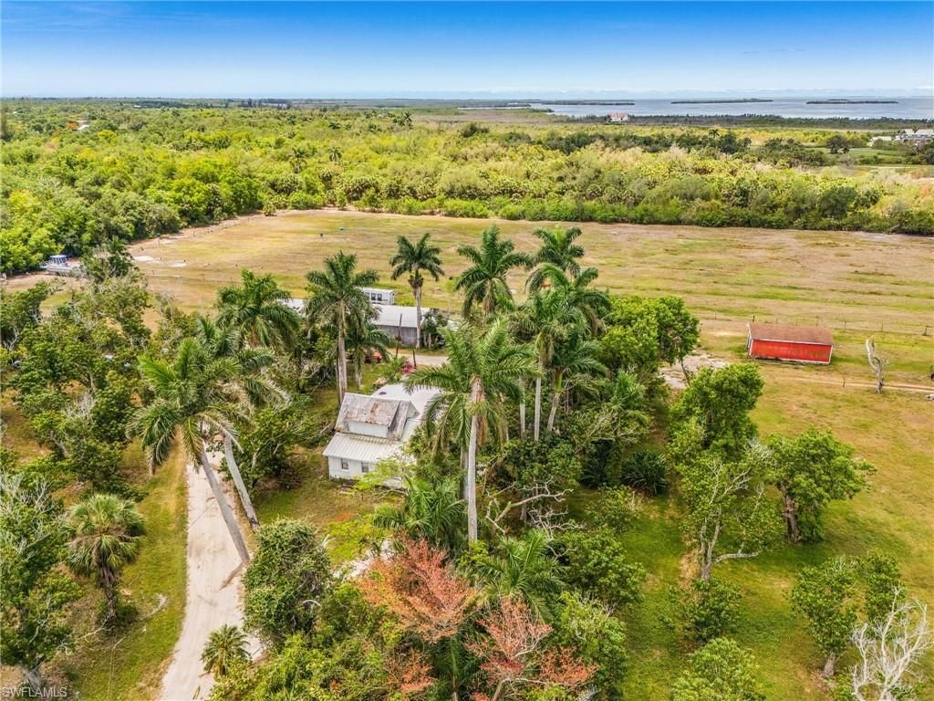 7535 Caloosa Dr , Bokeelia, FL 33922 Photo