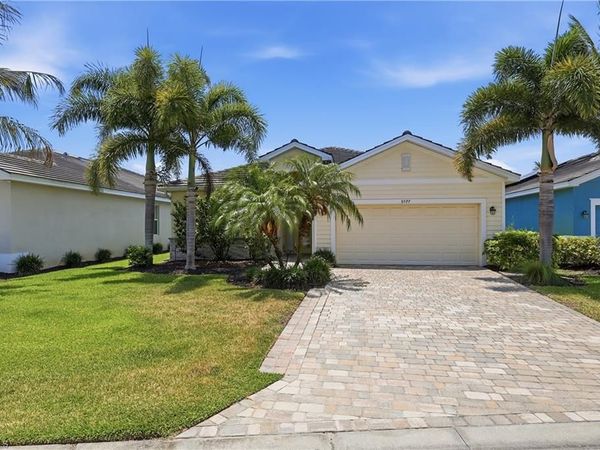 9577 Mirada BLVD, FORT MYERS, FL 33908