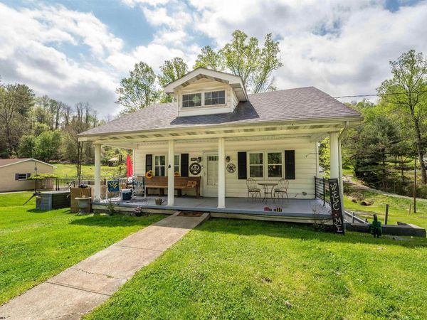 688 E. Grafton Road, Fairmont, WV 26554