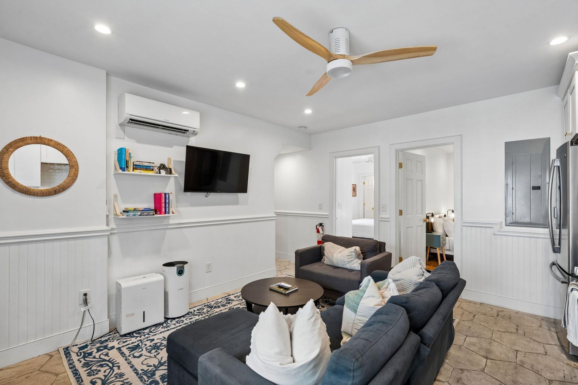 7 Kyle Place  Photo 5