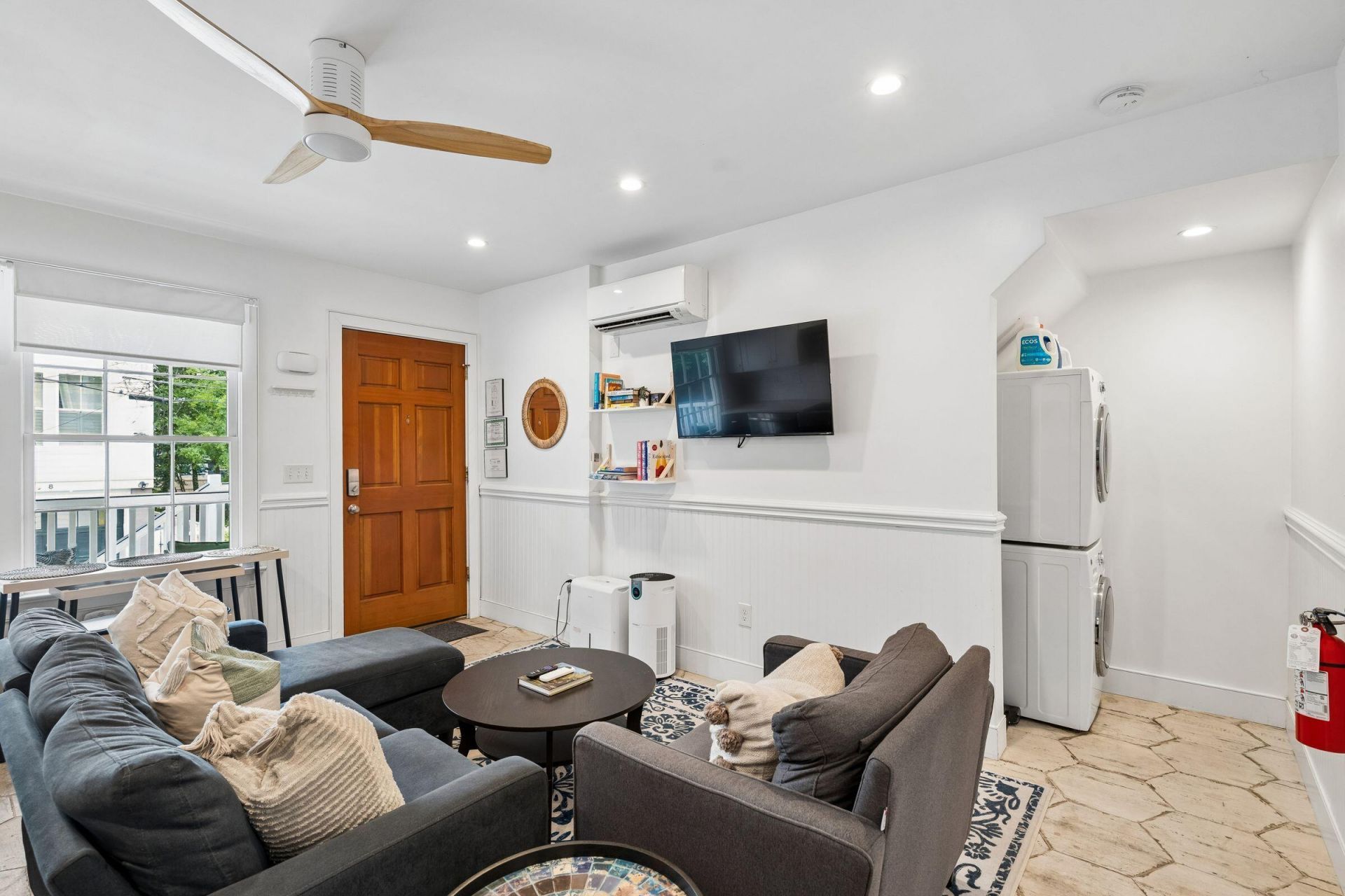 7 Kyle Place  Photo 6