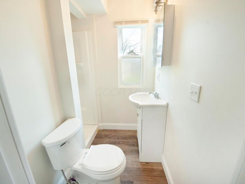 1404 Indianola Avenue, Columbus, OH 43201 Photo 20