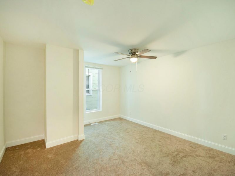 1404 Indianola Avenue, Columbus, OH 43201 Photo 24