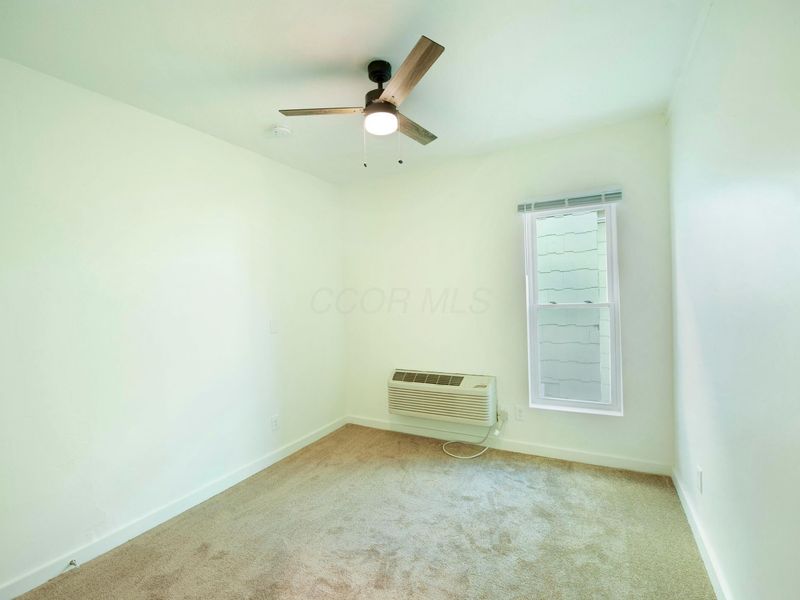 1404 Indianola Avenue, Columbus, OH 43201 Photo 5