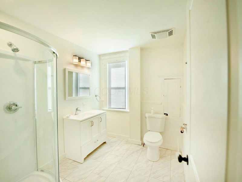 1404 Indianola Avenue, Columbus, OH 43201 Photo 7