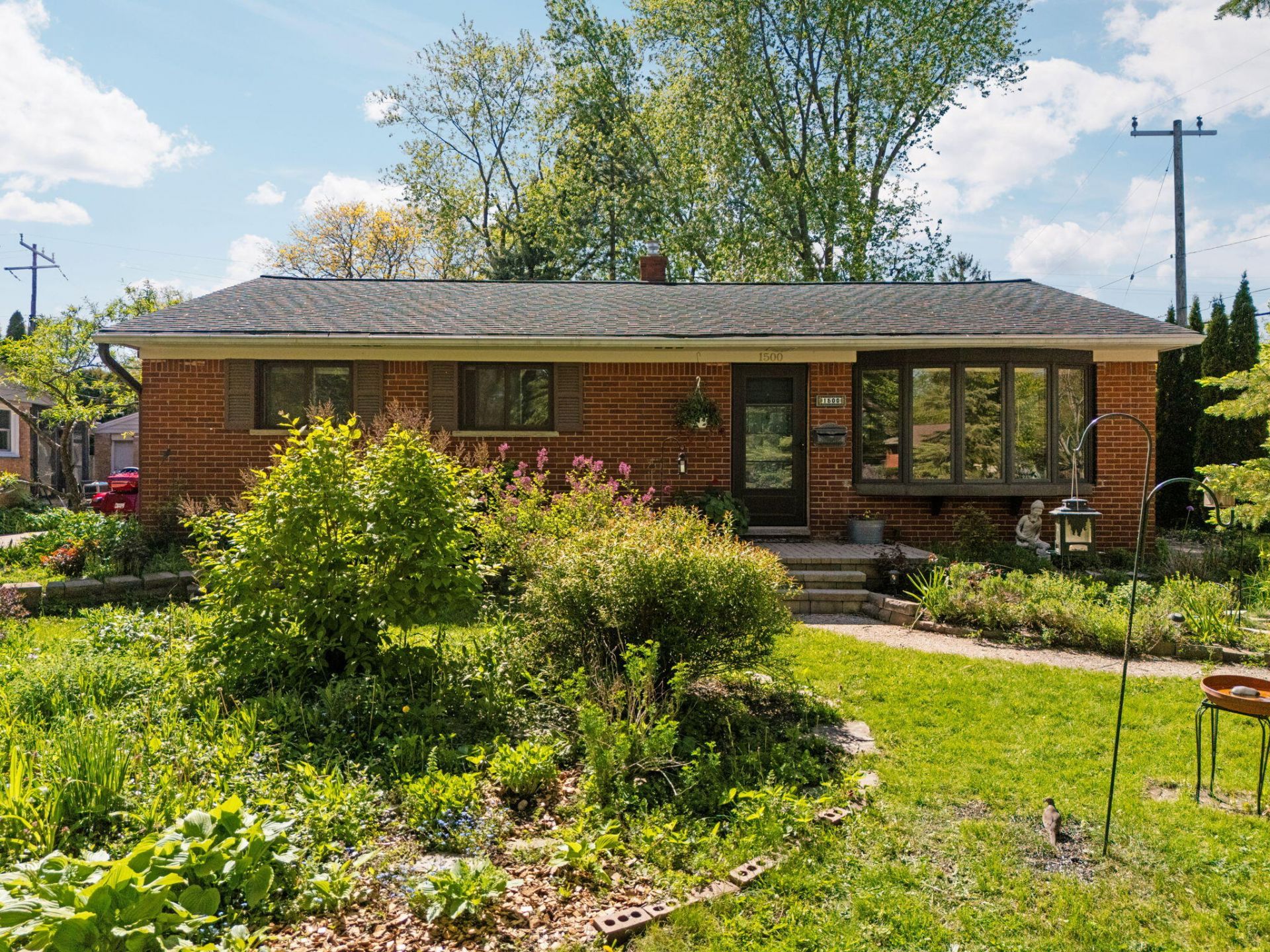 1500 Las Vegas Drive, Ann Arbor, MI 48103 Main Photo