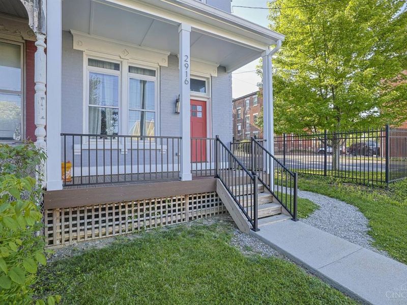 2916 Hackberry Street, Cincinnati, OH 45206 Photo 3