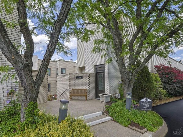 2394 Dana Avenue, Cincinnati, OH 45208
