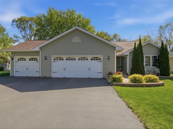 2719 Pine View Road, Eau Claire, WI 54703