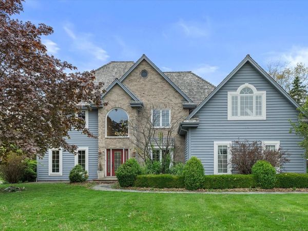 4715 Hasting DRIVE, Brookfield, WI 53045