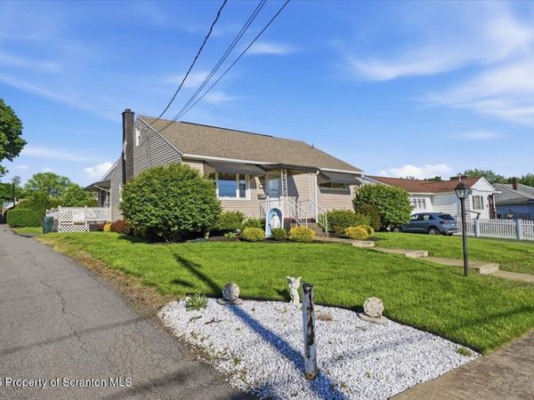 101 Stone Street, Moosic, PA 18507
