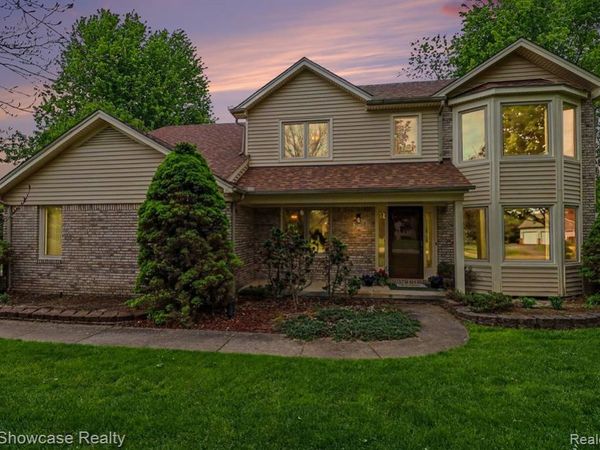 10100 Abrams Fork, Brighton Twp, MI 48114