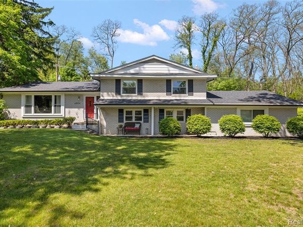 6804 Spruce Drive , Bloomfield Hills, MI 48301