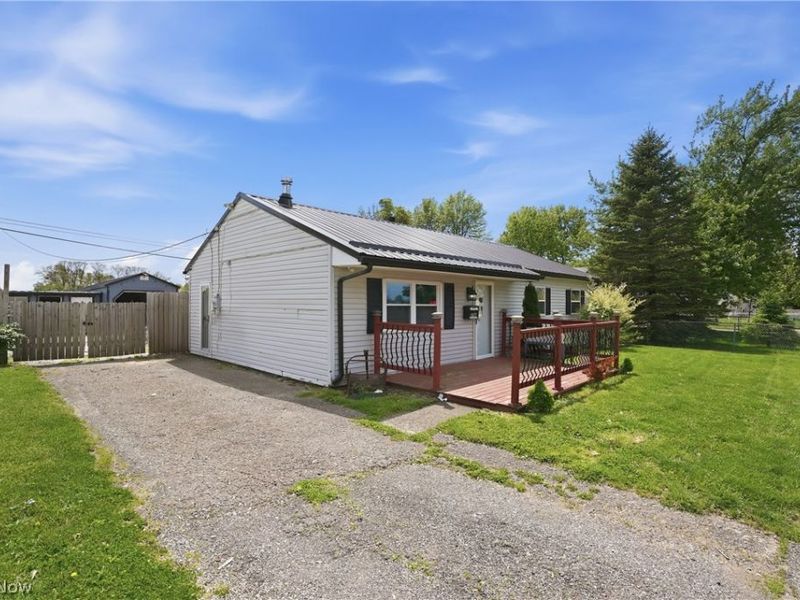2708 19th Street NE, Canton, OH 44705 Photo 4