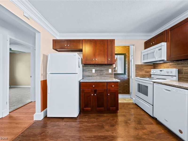 34605 Glen Drive , Eastlake, OH 44095 Photo 11
