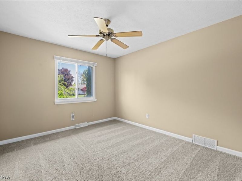 34605 Glen Drive , Eastlake, OH 44095 Photo 22