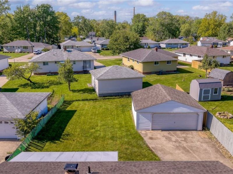 34605 Glen Drive , Eastlake, OH 44095 Photo 5