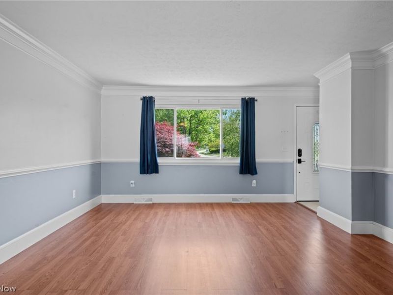 34605 Glen Drive , Eastlake, OH 44095 Photo 8