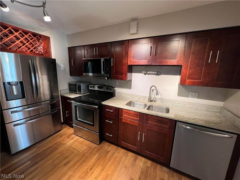 25716 Westwood Road, Westlake, OH 44145 Photo 9